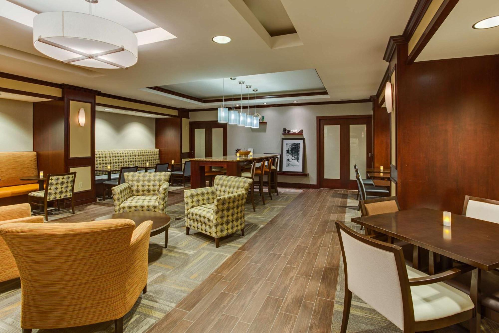 Hotel Hampton