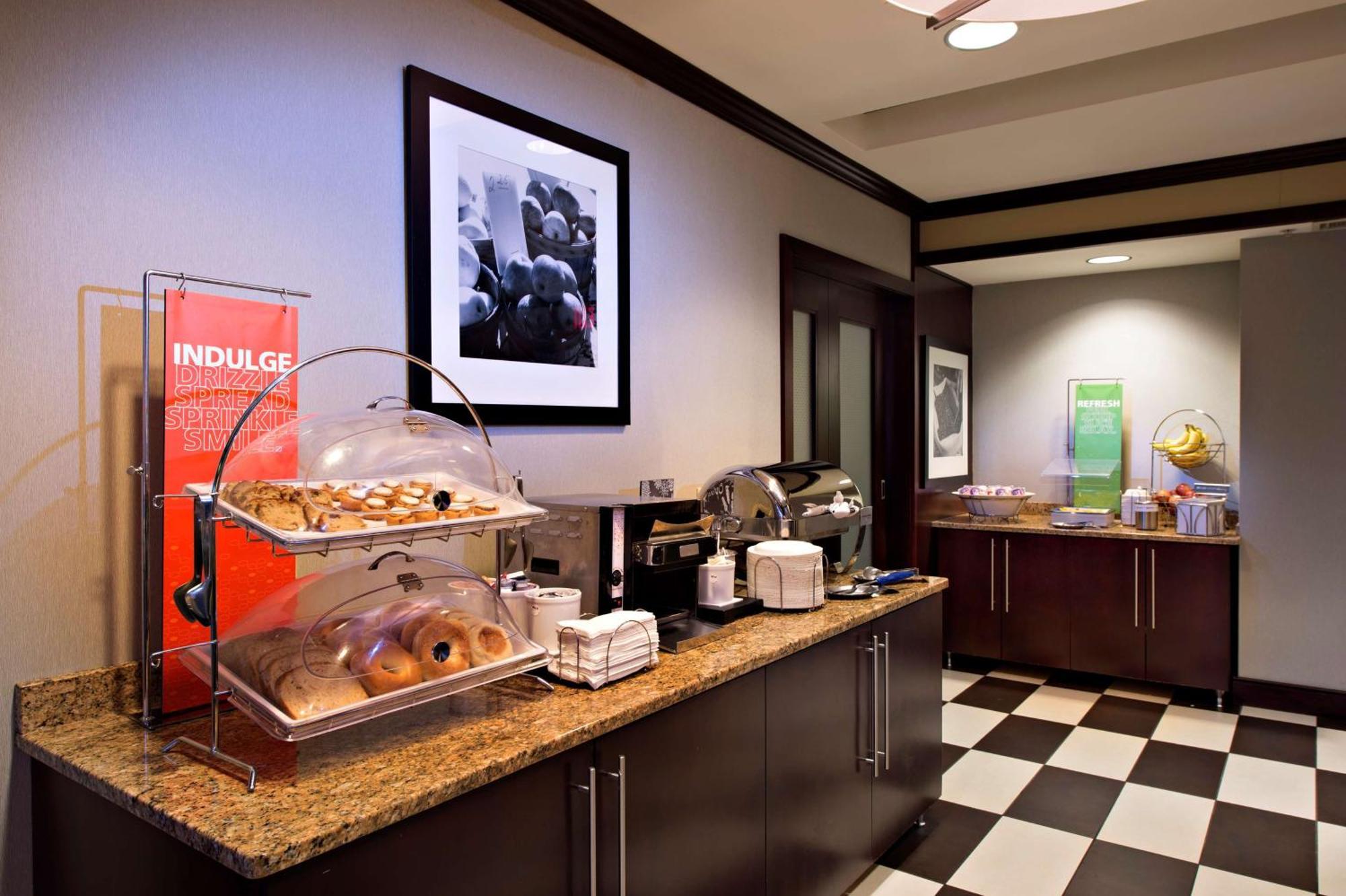 Hampton Hotel 3*