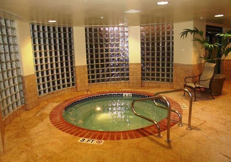 Hotel Hampton 3*