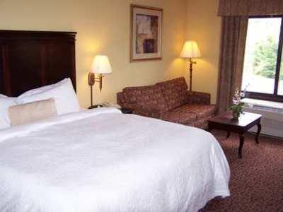 Hampton 3*