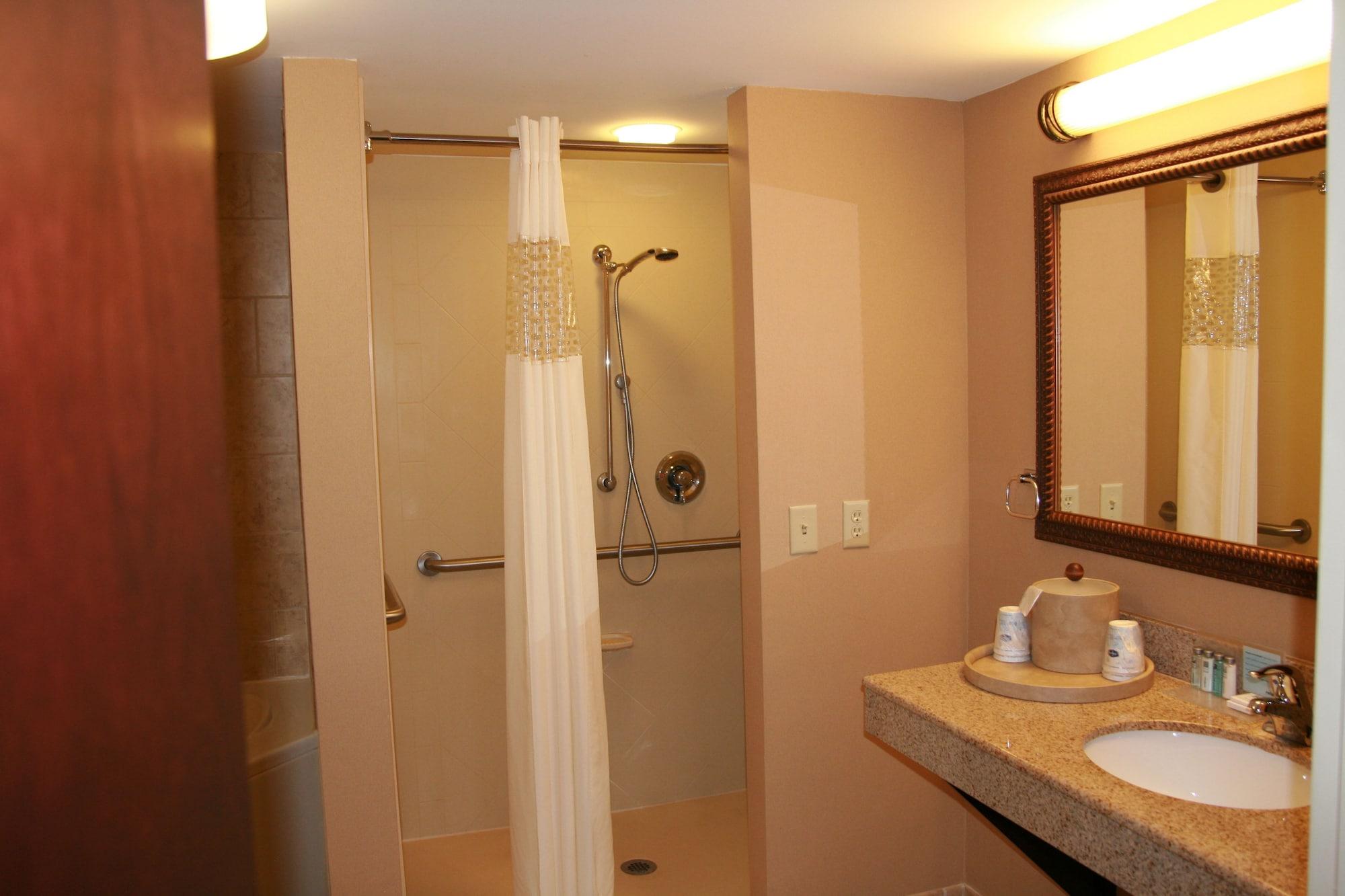 Hotel Hampton 3*